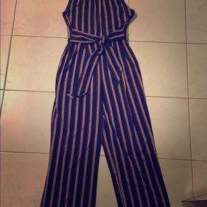 Sleeveless jumpsuit with tie front